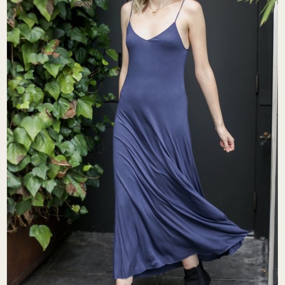 beautiful people Dresses & Skirts - Beautiful People P navy blue jersey slip day dress